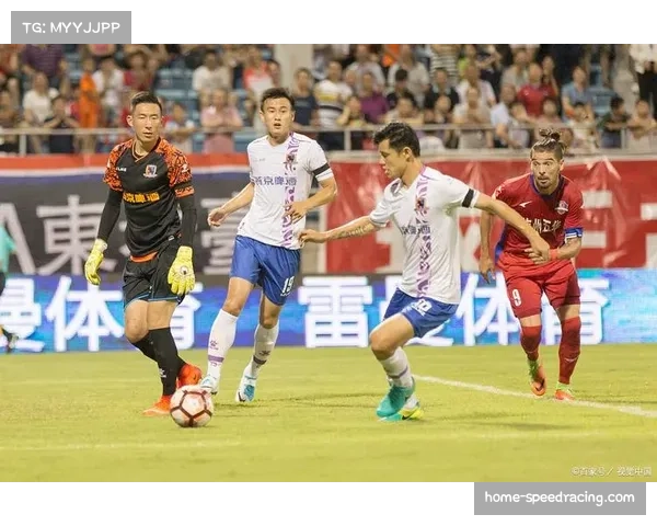 升班马球队防守纪律性突出 压缩空间限制对手射门 升班马球队防守纪律性突出 压缩空间限制对手射门